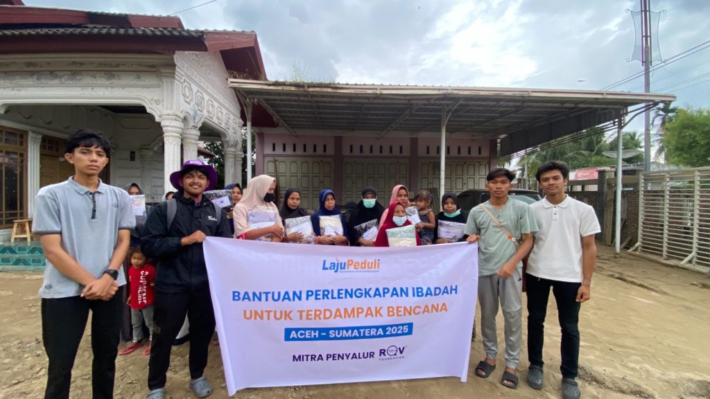 Kolaborasi Penyaluran Perlengkapan Ibadah (Mukena)